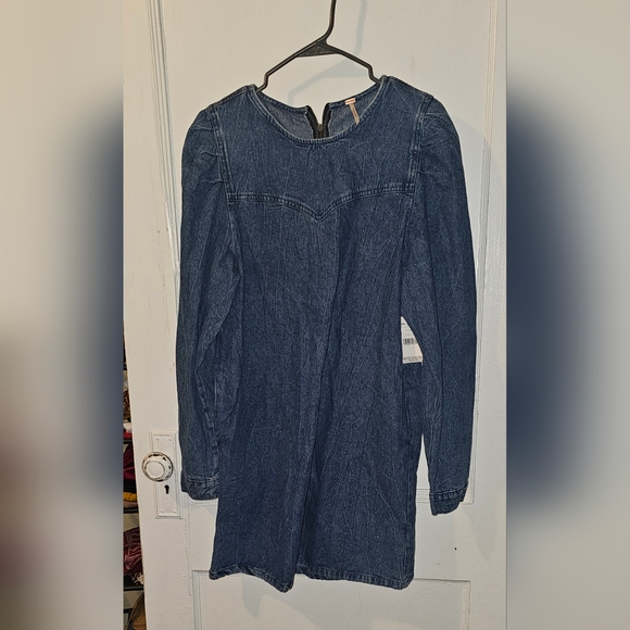 2/$40 Size 10 Free People Brand Jean Dress - Picture 1 of 4